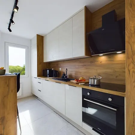 Przytulny Z Parkingiem Blisko Morza W Gdyni By Renters Appartement Gdynia