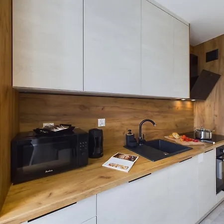 Przytulny Z Parkingiem Blisko Morza W Gdyni By Renters Apartament