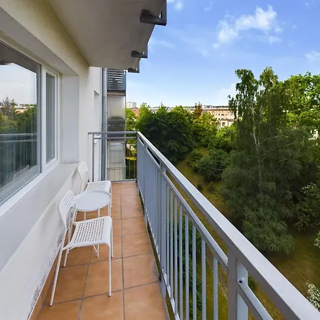 Przytulny Z Parkingiem Blisko Morza W Gdyni By Renters Appartement Gdynia