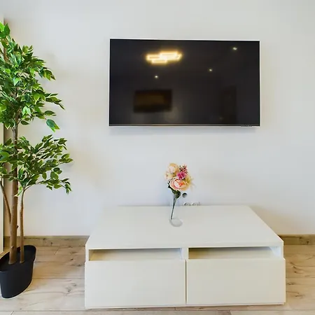 Przytulny Z Parkingiem Blisko Morza W Gdyni By Renters Apartament *