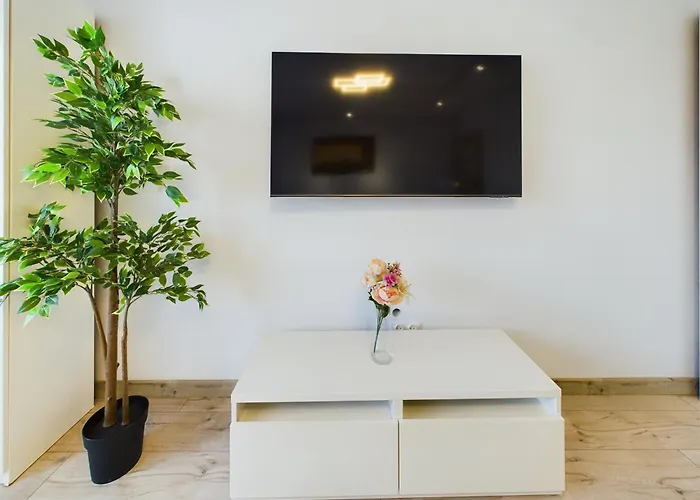 Przytulny Z Parkingiem Blisko Morza W Gdyni By Renters Apartamento *